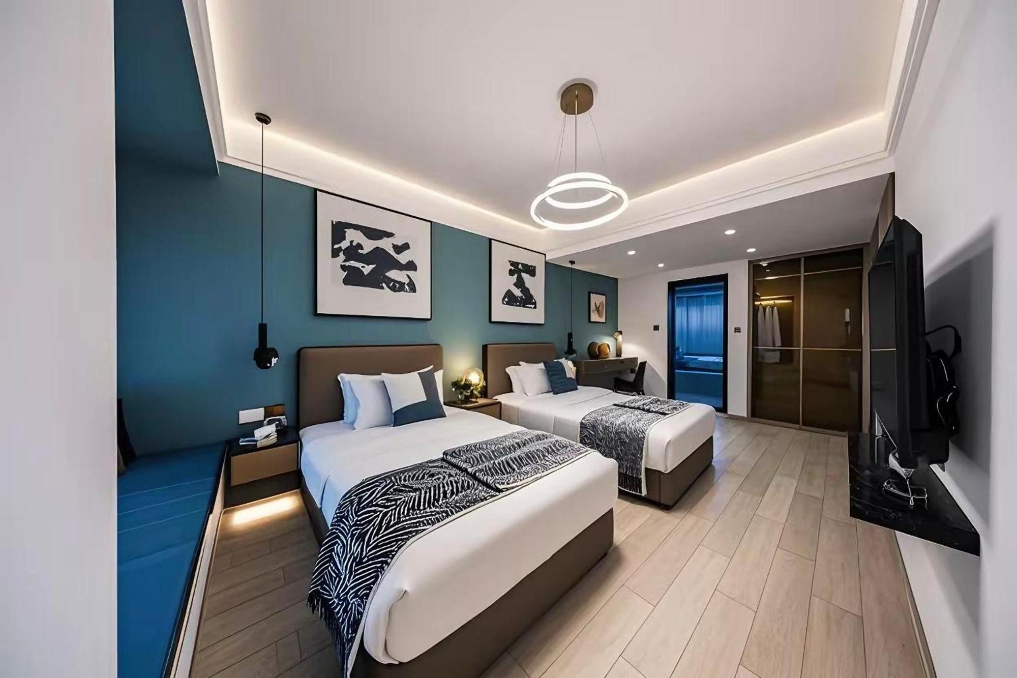 Yun Jin City View Hotel - Guangzhou Taikoo Hui Zhujiang New Town Tianhe Sports Center Bagian luar foto