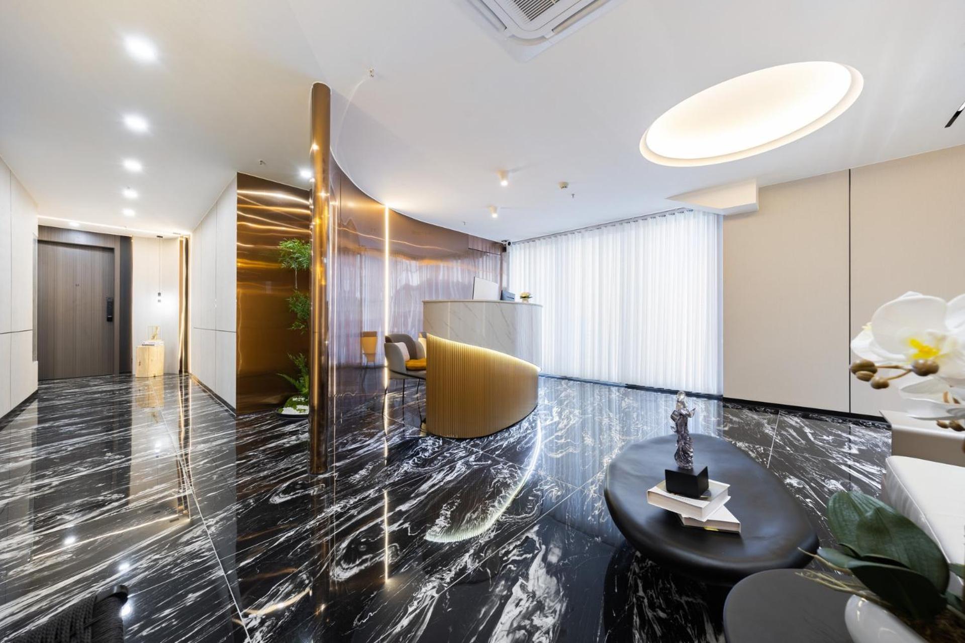 Yun Jin City View Hotel - Guangzhou Taikoo Hui Zhujiang New Town Tianhe Sports Center Bagian luar foto